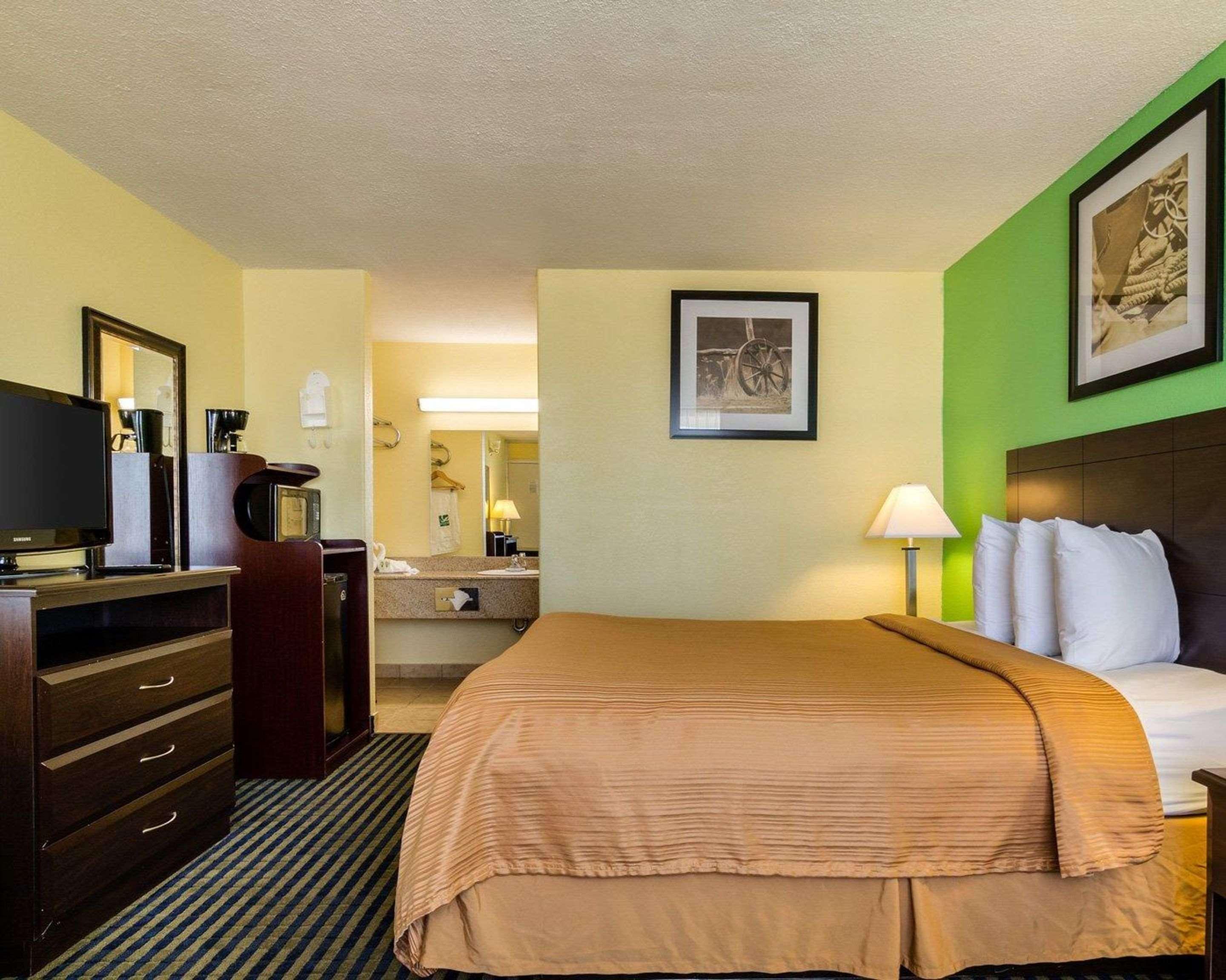 Quality Inn Liberal Exterior foto